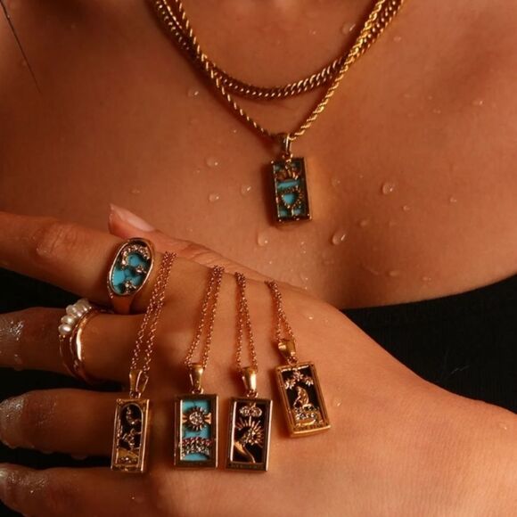 18K Gold Plated Stainless Steel Zircon Crystal "Knight of Cups" Tarot Necklace - Picture 2 of 5